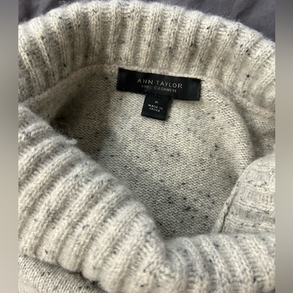 Cashmere Ann taylor turtleneck in gray with flecks